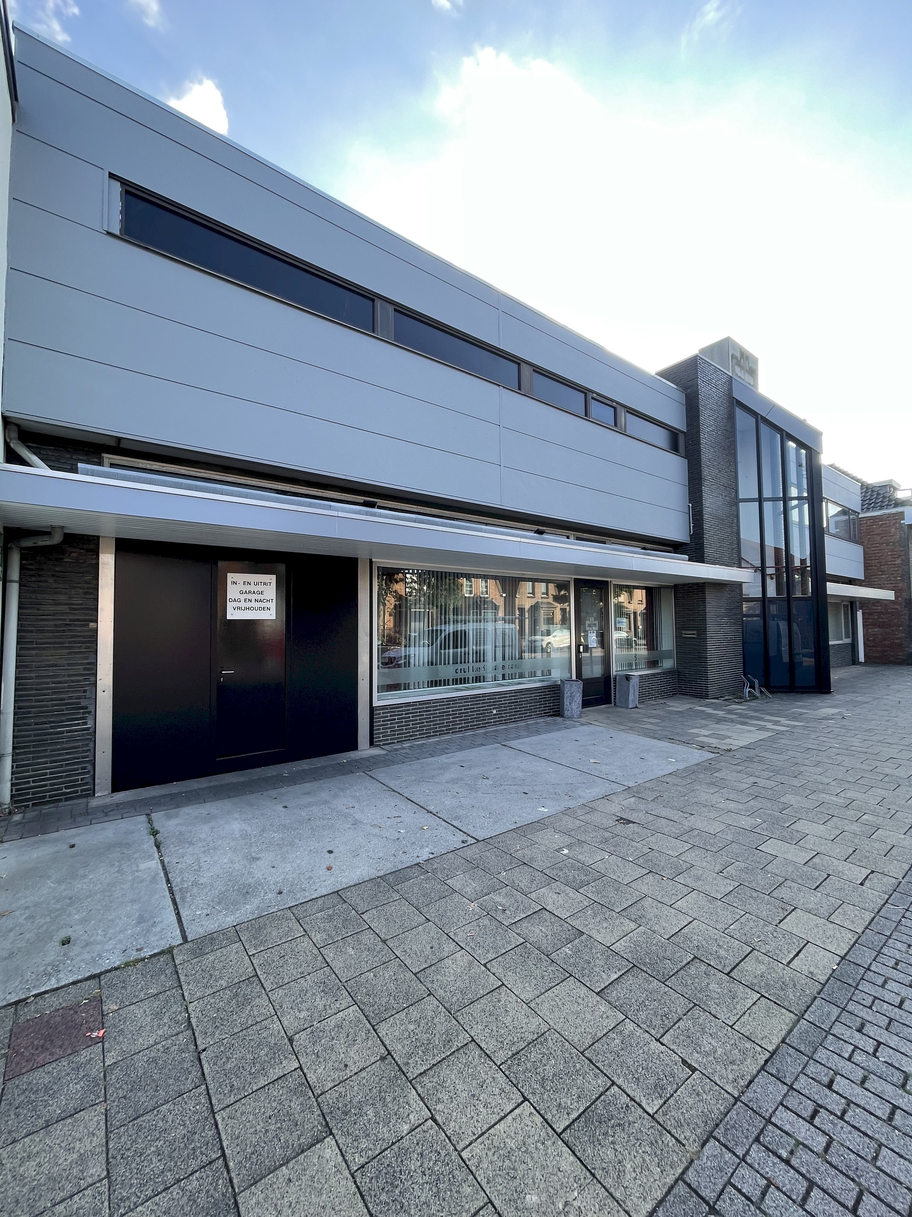 Buitenschilderwerk — gevel en kozijnen door MT Schilder